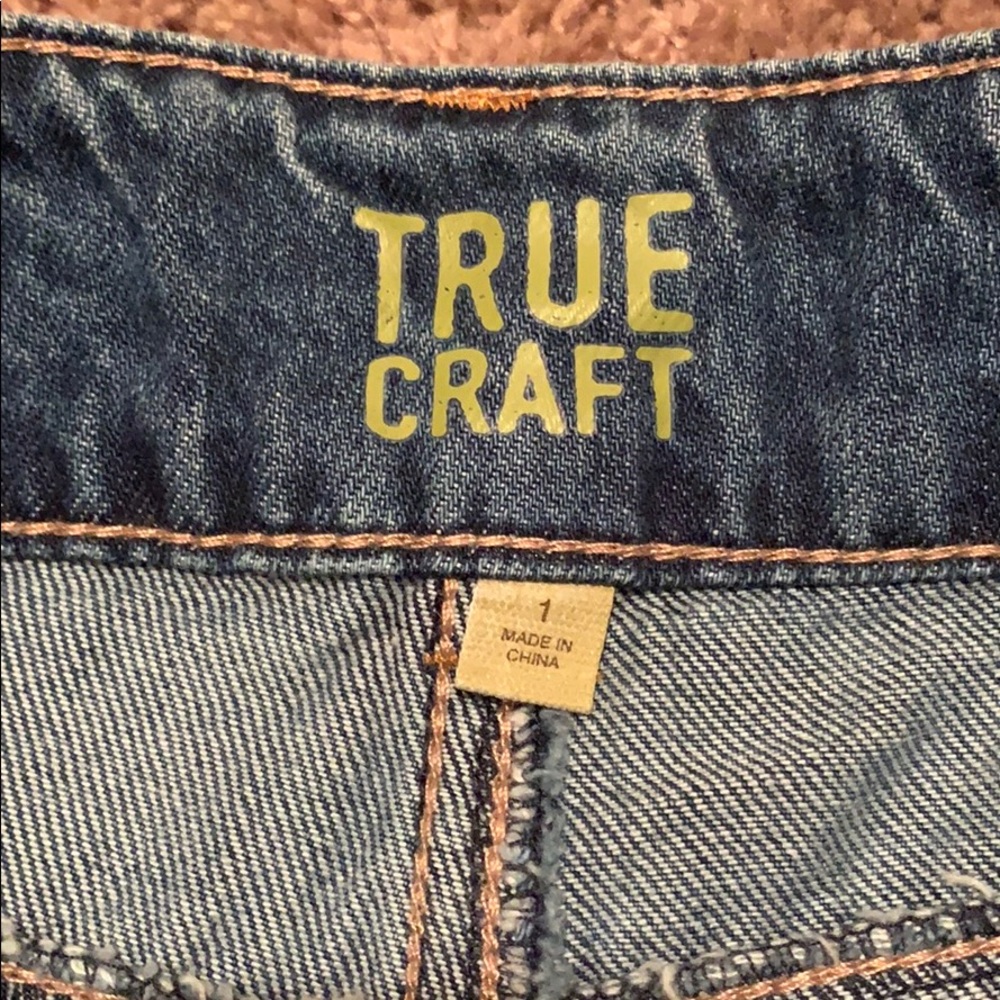 True Craft Mid Rise Shorts - Picture 4 of 7